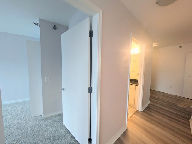 33 W Ontario Street 20F, Chicago, IL 60654