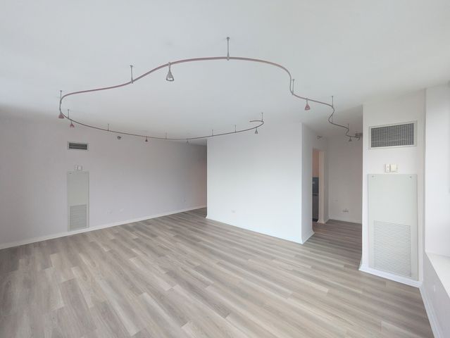 33 W Ontario Street 20F, Chicago, IL 60654
