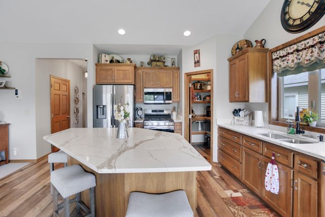 9765 Saint Andrews Drive, Elko New Market, MN 55020