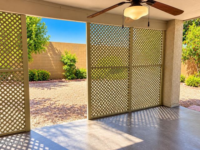 38564 N BEVERLY Avenue, San Tan Valley, AZ 85140
