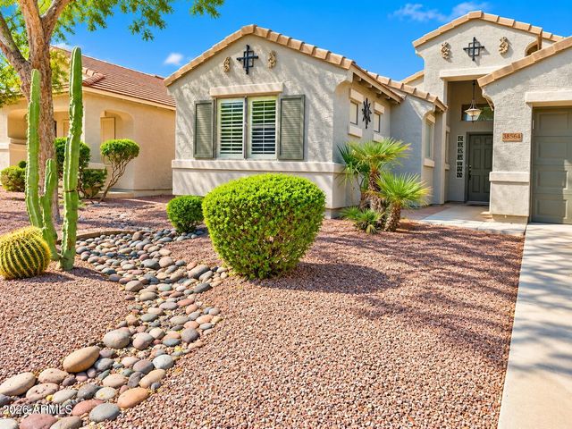 38564 N BEVERLY Avenue, San Tan Valley, AZ 85140