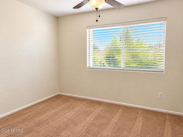 38564 N BEVERLY Avenue, San Tan Valley, AZ 85140
