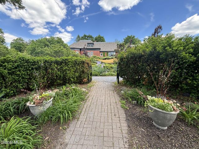 72 Union Avenue, Saratoga Springs, NY 12866