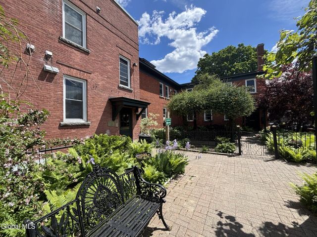 72 Union Avenue, Saratoga Springs, NY 12866