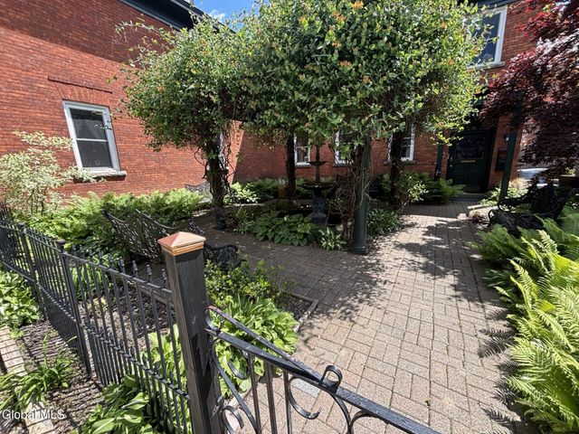 72 Union Avenue, Saratoga Springs, NY 12866