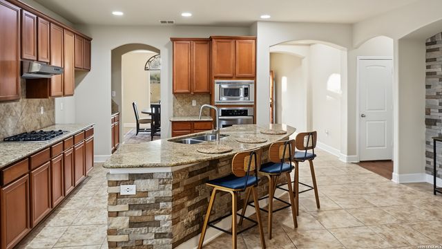 23314 WOODLAWN RDG, San Antonio, TX 78259