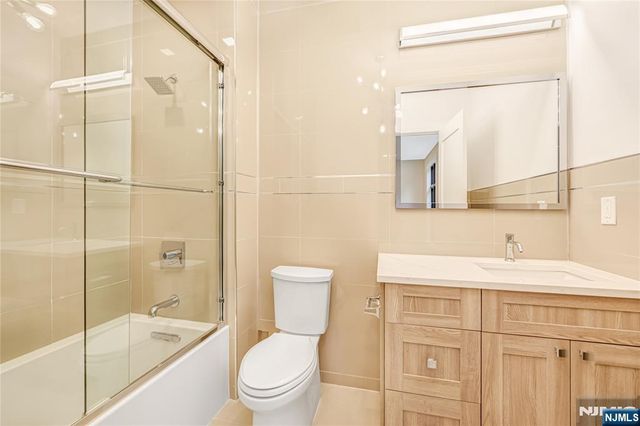 10 Big Ramapo Road, Saddle River, NJ 07458