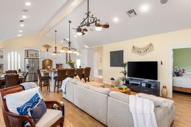 2319 Trinidad Drive, Crystal Beach, TX 77650
