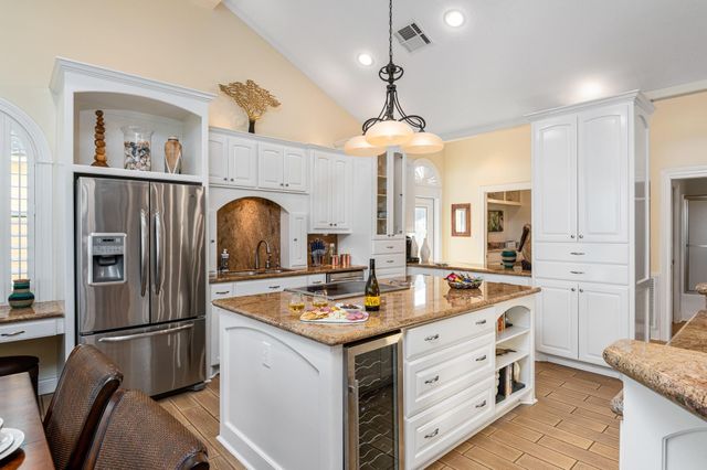 2319 Trinidad Drive, Crystal Beach, TX 77650