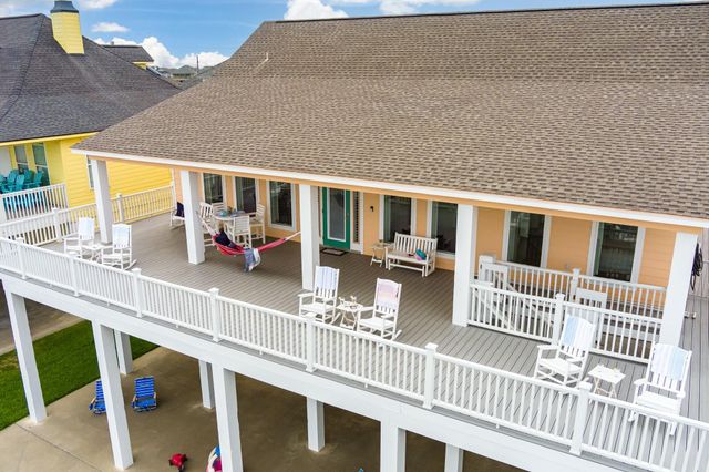 2319 Trinidad Drive, Crystal Beach, TX 77650
