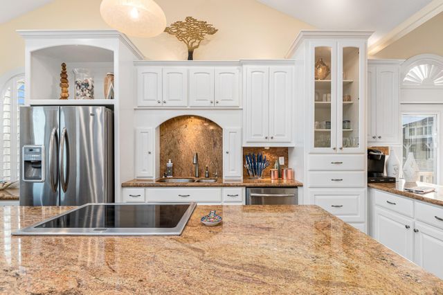 2319 Trinidad Drive, Crystal Beach, TX 77650