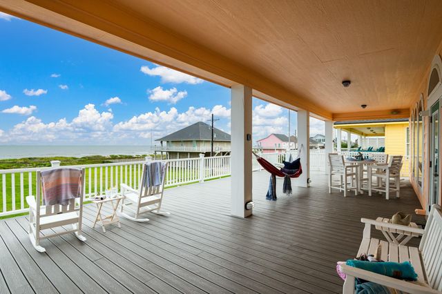 2319 Trinidad Drive, Crystal Beach, TX 77650
