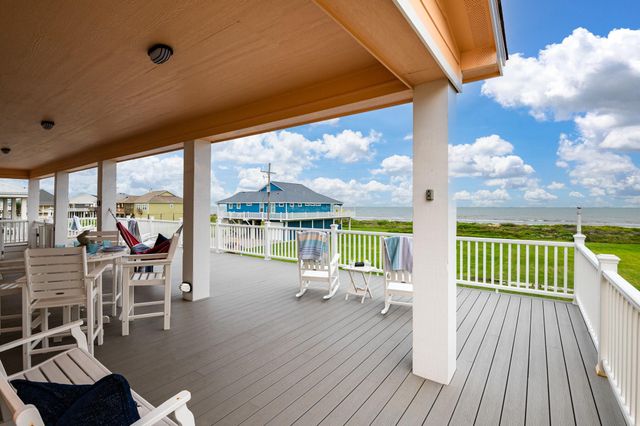 2319 Trinidad Drive, Crystal Beach, TX 77650