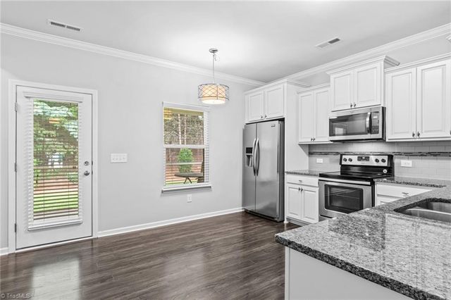 3714 Littlebrook Drive, Clemmons, NC 27012