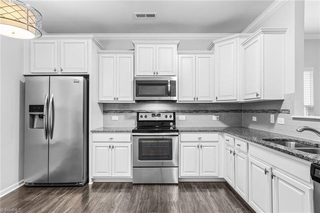3714 Littlebrook Drive, Clemmons, NC 27012