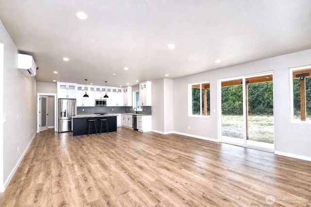 2427 Cambridge Court, Langley, WA 98260