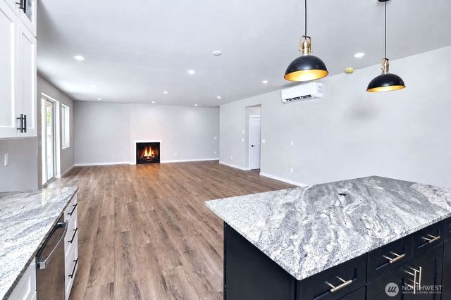 2427 Cambridge Court, Langley, WA 98260