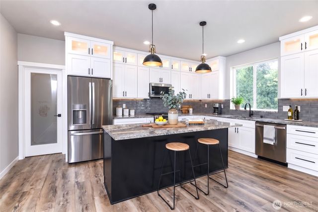 2427 Cambridge Court, Langley, WA 98260