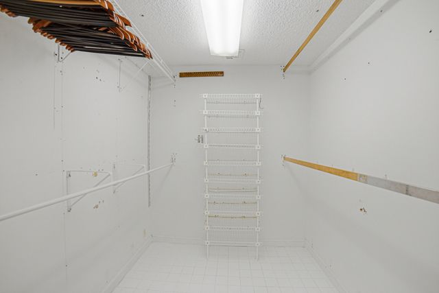 10442 E Clairmont Circle 204, Tamarac, FL 33321