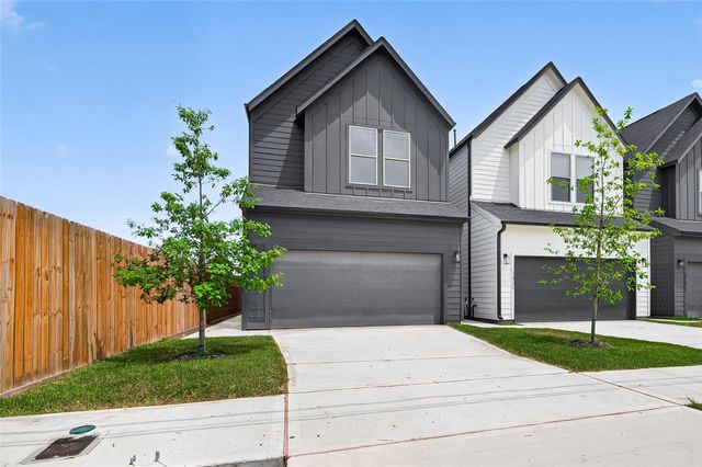 7422 Maxroy Street, Houston, TX 77088