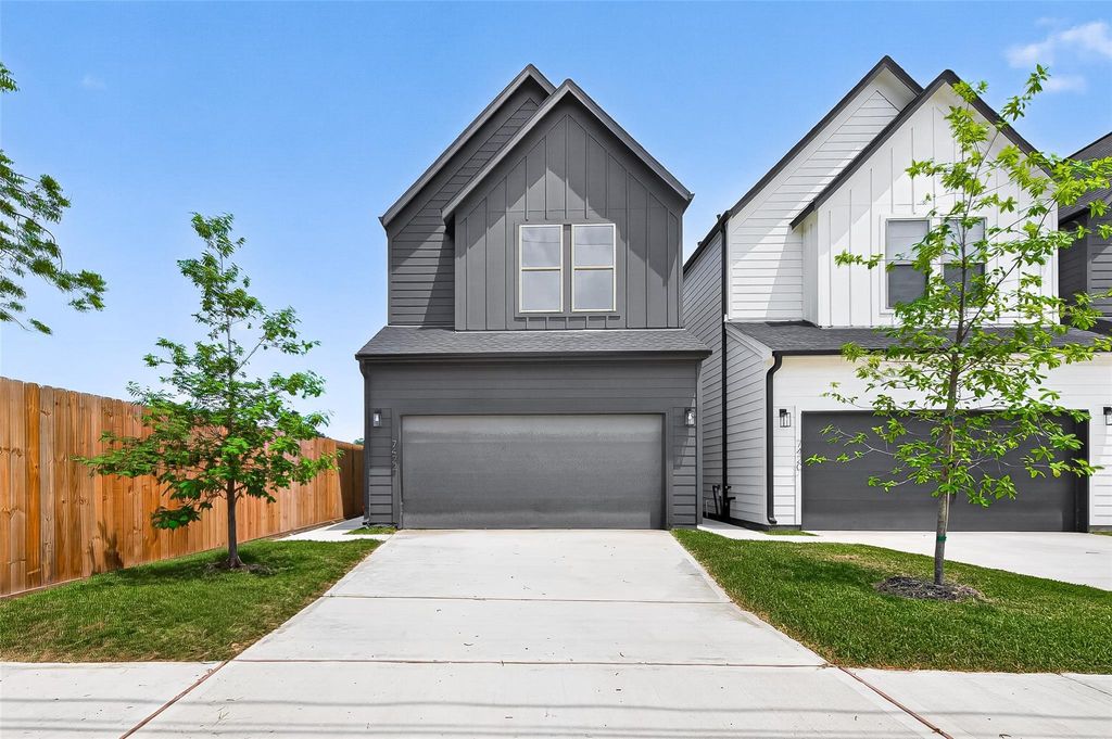 7422 Maxroy Street, Houston, TX 77088