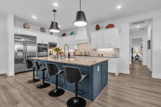9727 Greenridge View Drive, Willis, TX 77318