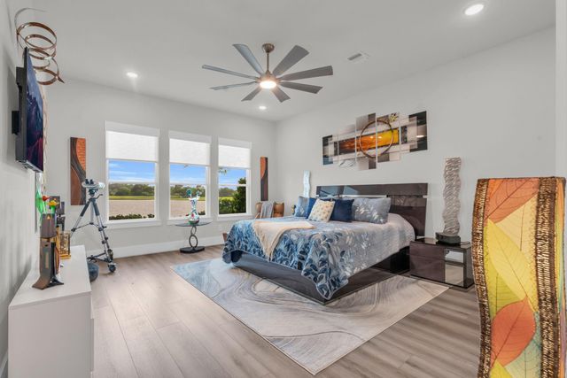 9727 Greenridge View Drive, Willis, TX 77318