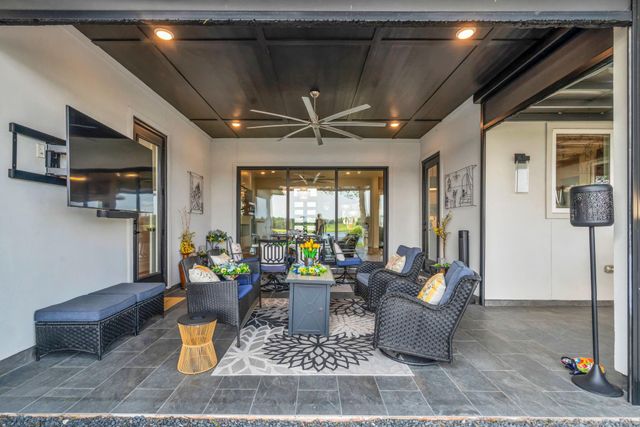 9727 Greenridge View Drive, Willis, TX 77318