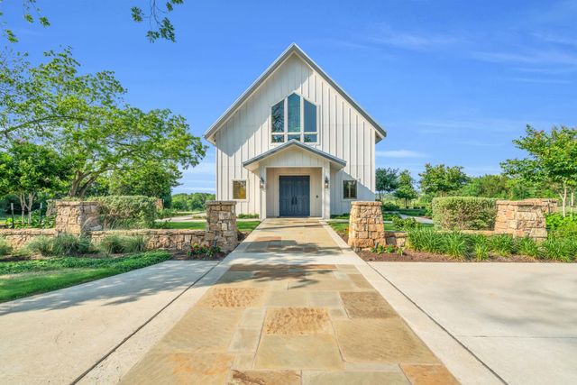 9727 Greenridge View Drive, Willis, TX 77318