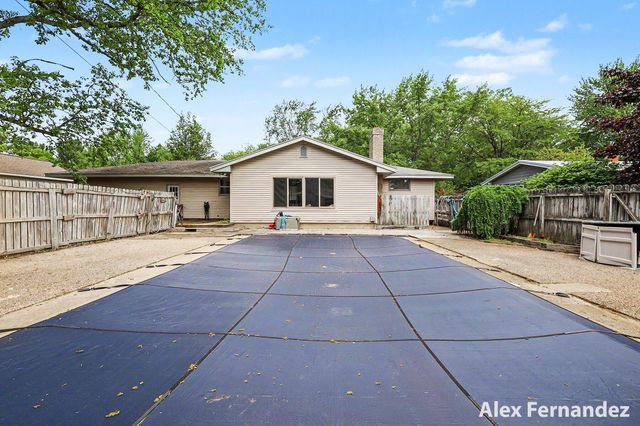 408 Arthur Avenue, Holland, MI 49424