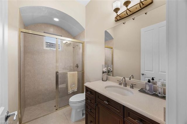 9030 Shenendoah CIR, Naples, FL 34113