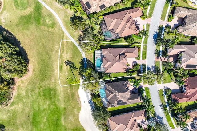 9030 Shenendoah CIR, Naples, FL 34113