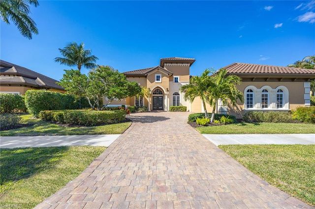 9030 Shenendoah CIR, Naples, FL 34113