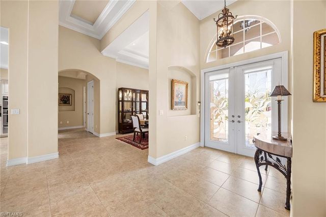 9030 Shenendoah CIR, Naples, FL 34113