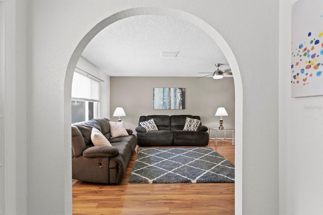 8645 PINETREE DRIVE W, Seminole, FL 33772