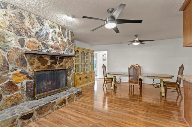 8645 PINETREE DRIVE W, Seminole, FL 33772