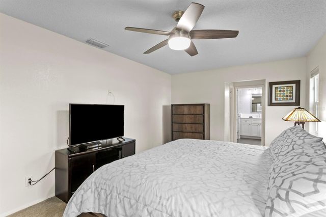 8645 PINETREE DRIVE W, Seminole, FL 33772
