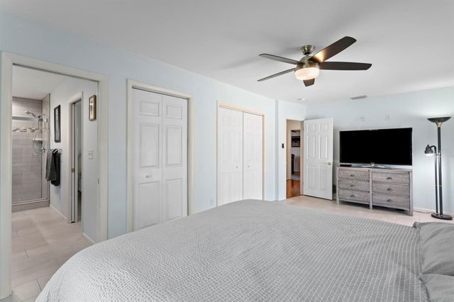 8645 PINETREE DRIVE W, Seminole, FL 33772