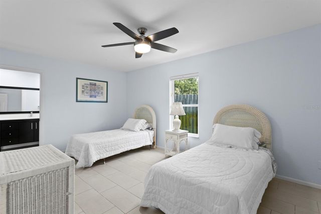 8645 PINETREE DRIVE W, Seminole, FL 33772