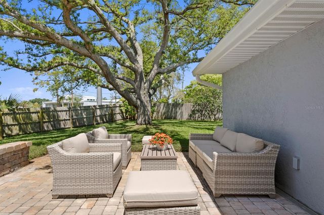 8645 PINETREE DRIVE W, Seminole, FL 33772