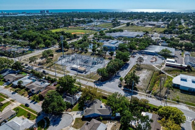 8645 PINETREE DRIVE W, Seminole, FL 33772