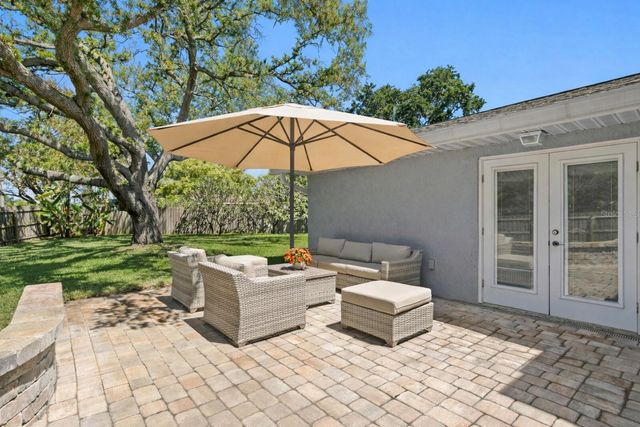 8645 PINETREE DRIVE W, Seminole, FL 33772