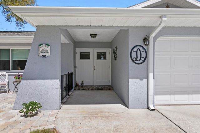 8645 PINETREE DRIVE W, Seminole, FL 33772