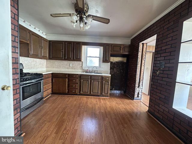 11924 MONTGOMERY LN, Waldorf, MD 20602