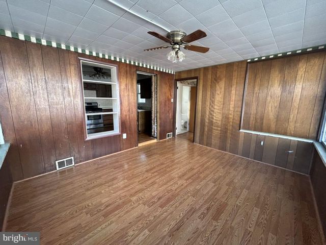 11924 MONTGOMERY LN, Waldorf, MD 20602