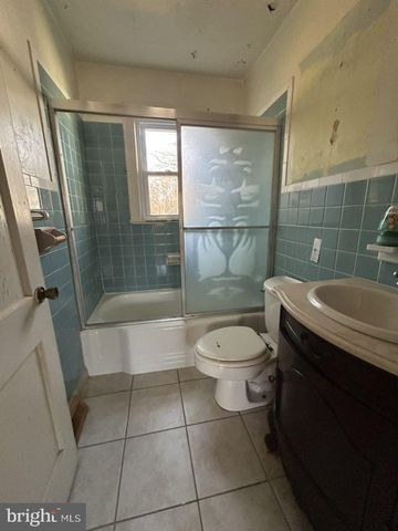 11924 MONTGOMERY LN, Waldorf, MD 20602