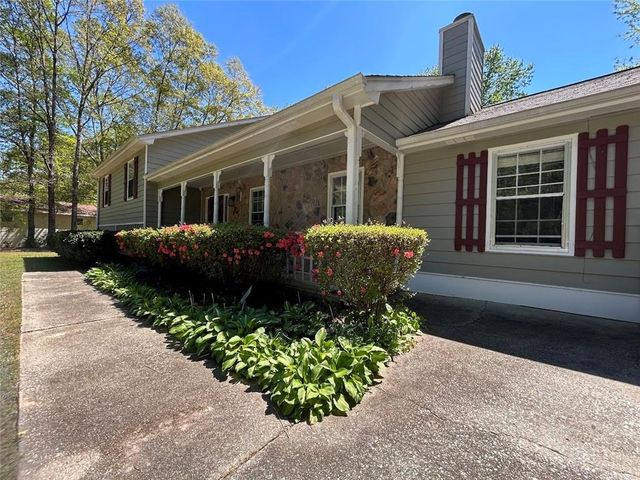 84 Trellis Court, Carrollton, GA 30116