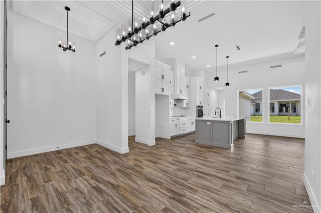 520 Demi Street, Edinburg, TX 78542