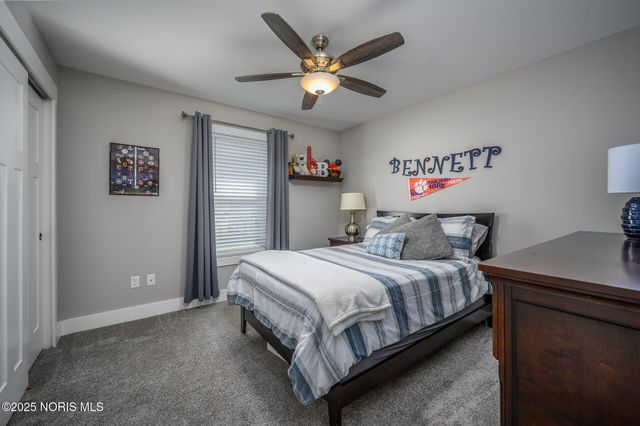 3289 Chasenwood Way, Perrysburg, OH 43551