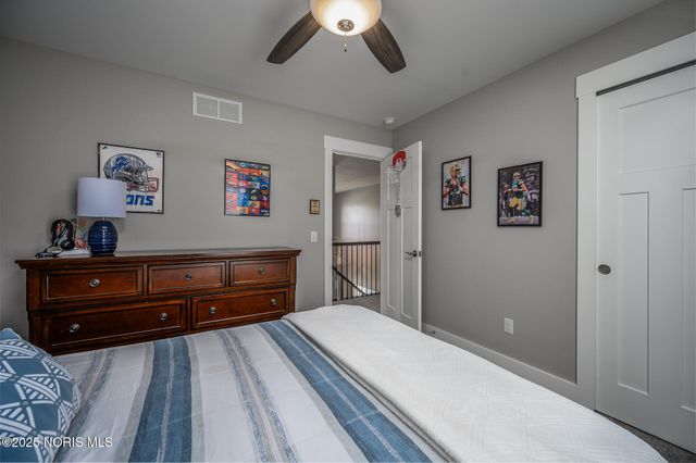 3289 Chasenwood Way, Perrysburg, OH 43551